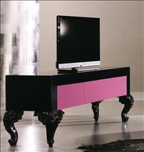Minimal Baroque TV omara 42107